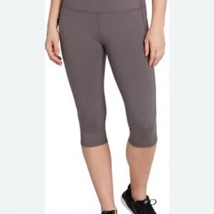 DSG Women's Charcoal Capri Pants